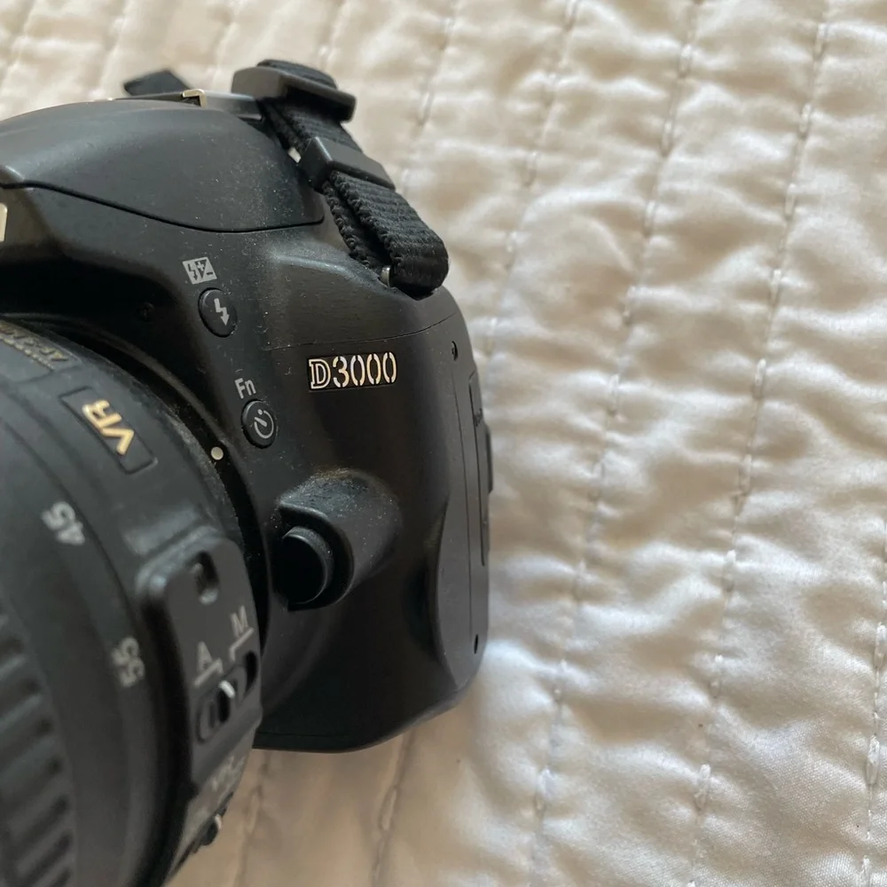 Nikon D3000 camera